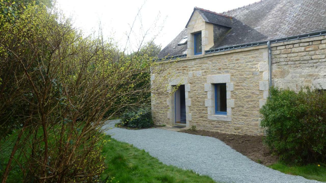 Maison A Locrio Guern Exterior photo
